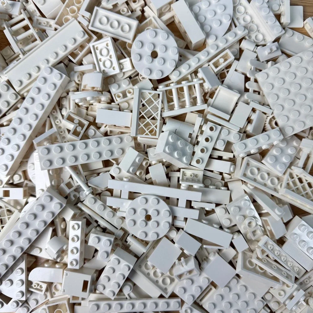LEGO 15 Oz Bulk Lot Of White Bricks Assorted‎ Specialty Pieces Circles Slopes